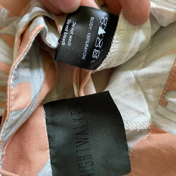 💚Nightwalker | Jumpsuit Romper- Peachy pink & white with tropical print - Small - Picture 7 of 8